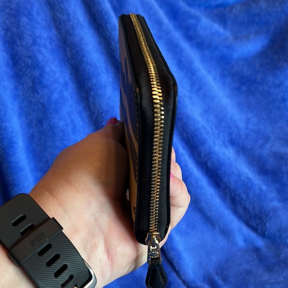 NWT COACH C7442 Medium Id Zip Around Wallet Tiger Print - Picture 4 of 9